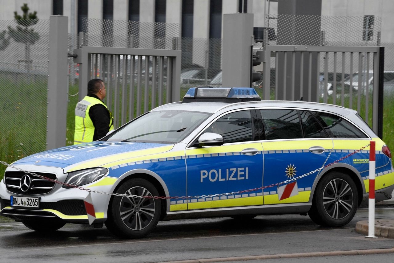 Espionage scandal. Chinese spies concealed in a German public house