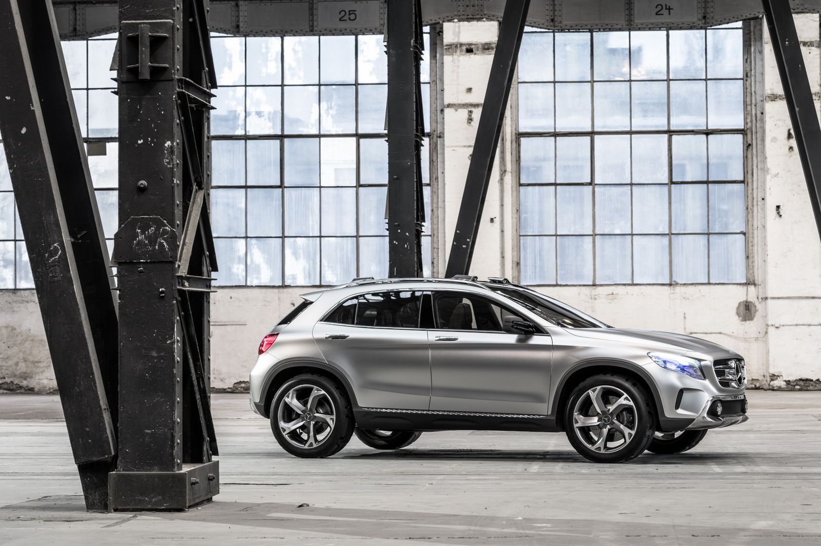 Mercedes GLA Concept na oficjalnych zdjęciach [galeria] 26