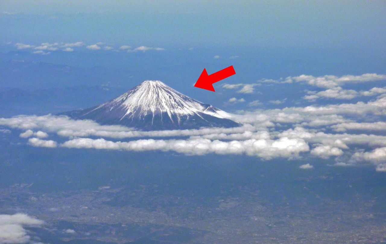 Mount Fuji remains snowless into November after record heat