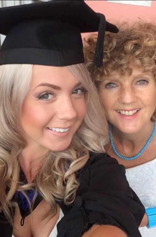 Jo Watson prowadziła zdrowy tryb życia, ale opalanie się było jej słabością