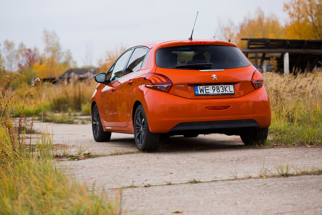 Peugeot 208 1 2 PureTech 110 KM Allure Test wideo 