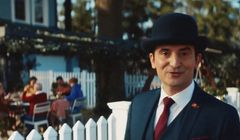 Rodzinny obiad reklamuje Konto Jakże Osobiste w Alior Bank