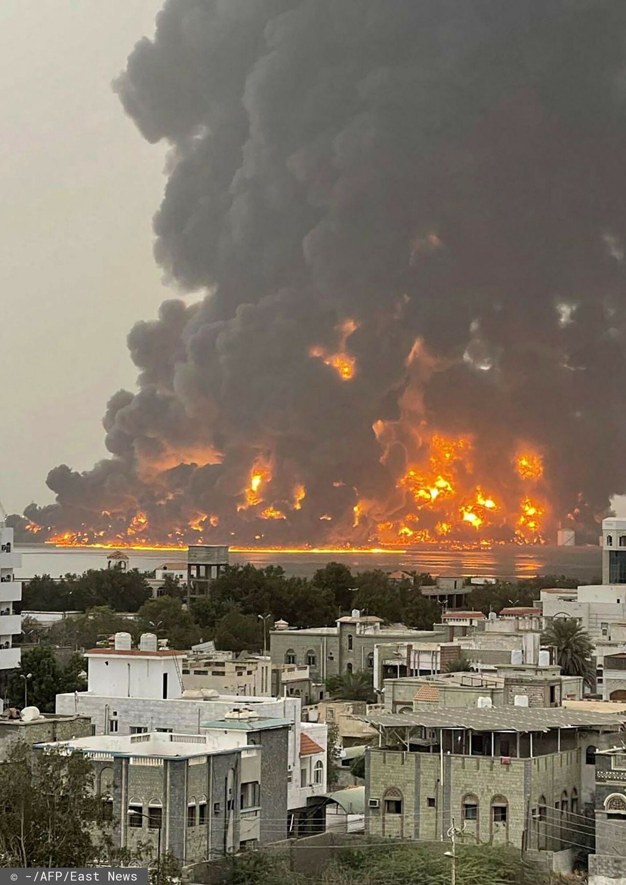 Attack on the port of Al-Hudajda in Yemen