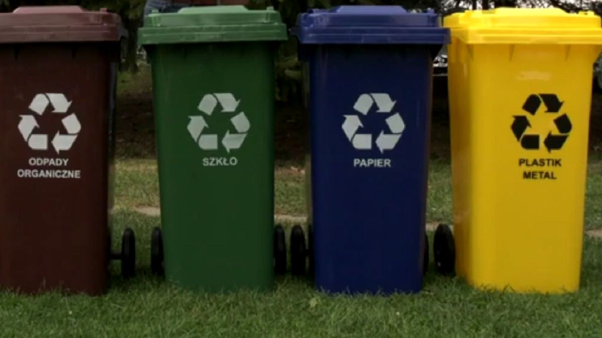 Licealiści z Kielc opracowali specjalne oprogramowanie. Apka usprawni odbiór śmieci