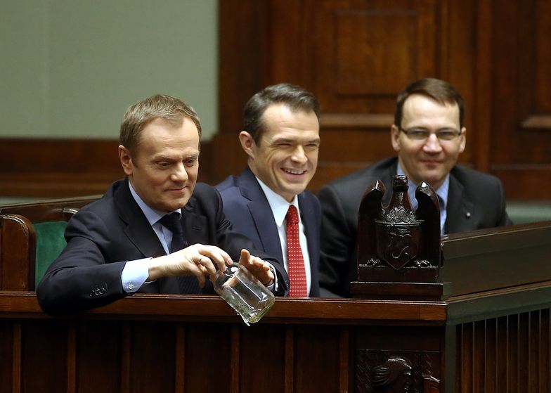 Premier dostał pluskwę, ale broni ministra