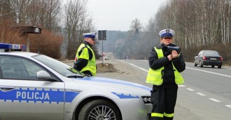 Ponure dane. Wyższe mandaty nie działają na Polaków