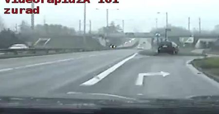 Częstochowa. Mogło skończyć się tragicznie. Meta pijanego rajdu tylko na trawniku