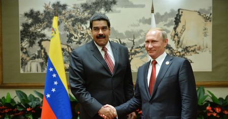 Ceny ropy naftowej. Putin i Maduro chcą działać, żeby je podnieść