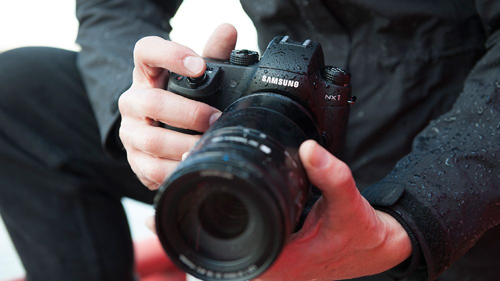 Samsung NX1 – rekordowy bezlusterkowiec z 28 Mpix, 15 kl./s, filmami 4K i Wi-Fi 1