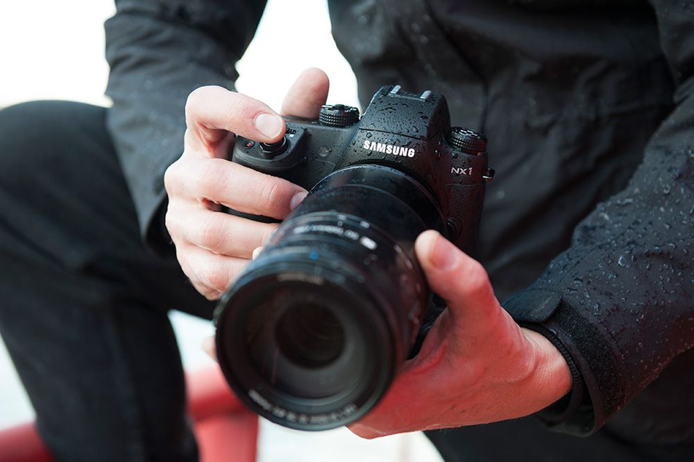Samsung NX1 – rekordowy bezlusterkowiec z 28 Mpix, 15 kl./s, filmami 4K i Wi-Fi 1