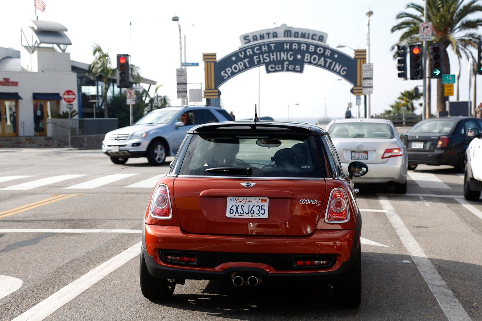 Galeria Mini jako celebracja sprzedaży półmilionowego egzemplarza w USA 117