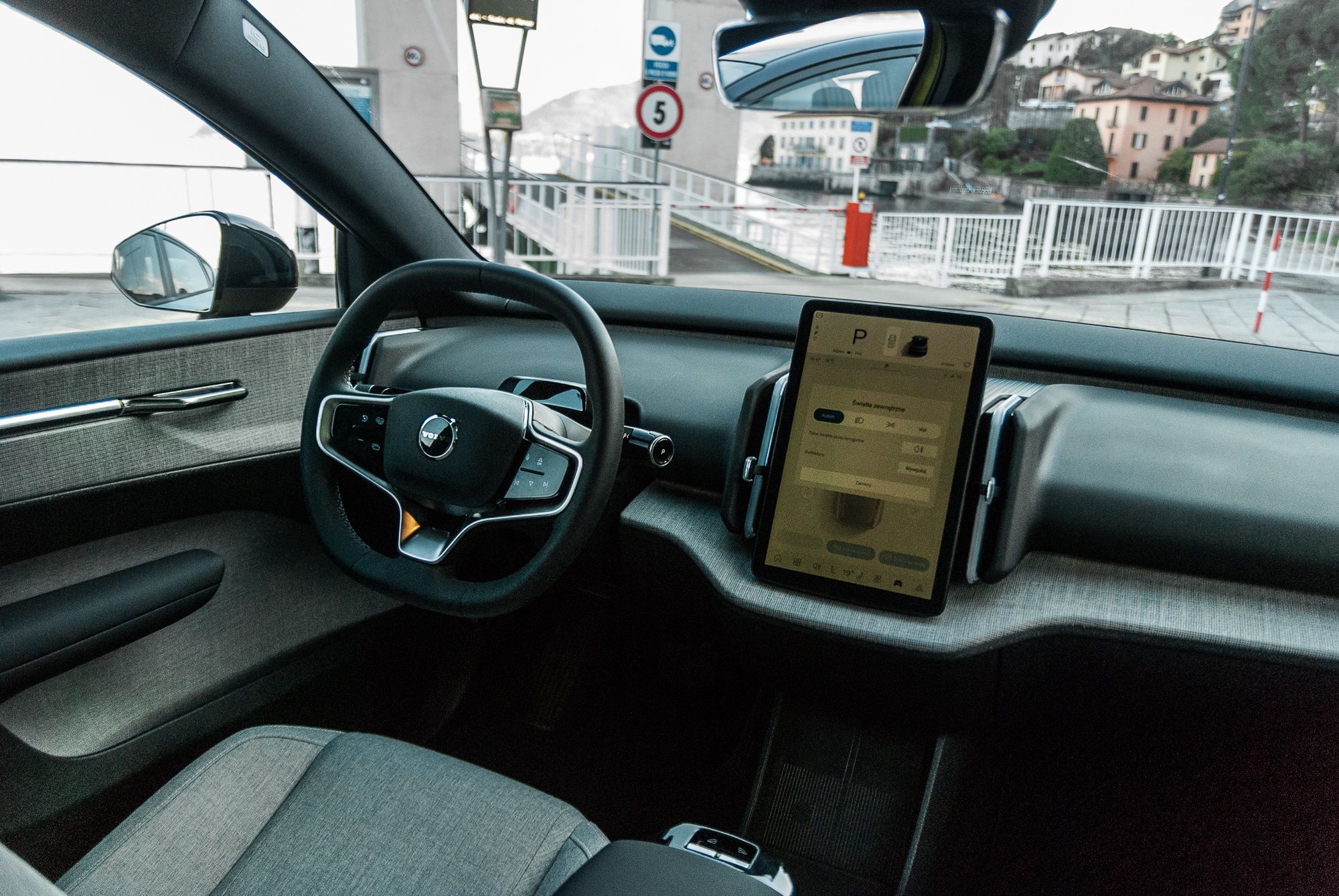 Volvo EX30