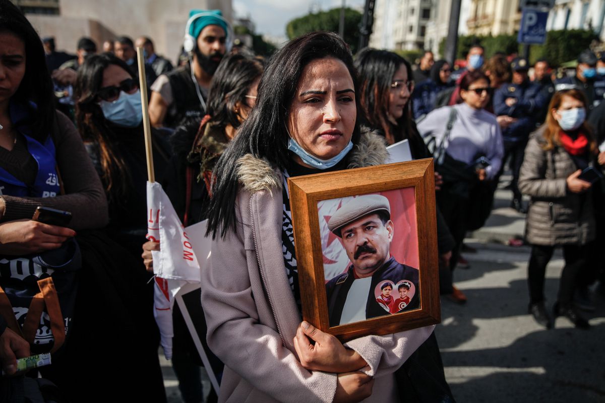 Tunezyjski sąd skazał cztery osoby na karę śmierci i dwie osoby na karę dożywotniego więzienia za udział w zabójstwie znanego polityka Szukriego Balida w 2013 roku