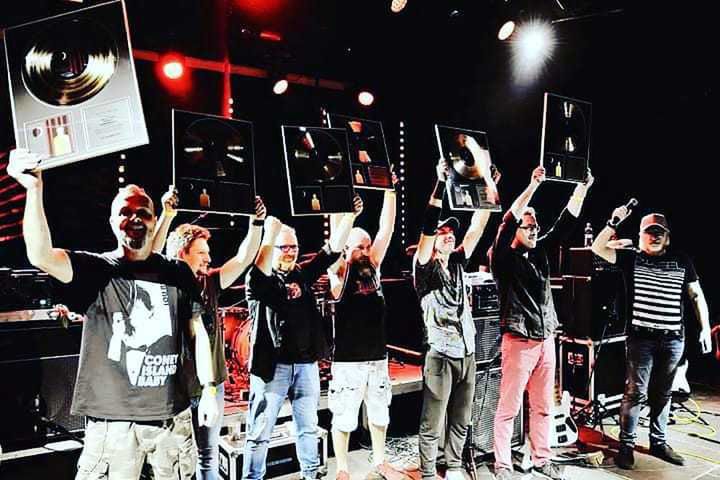 Strachy na lachy przerywają nagle swój koncert