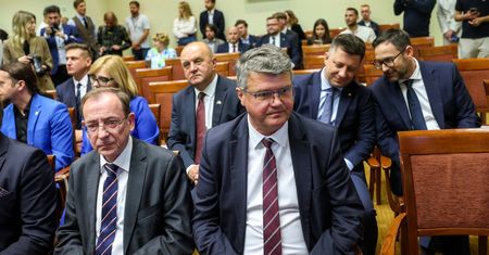 Wąsik i Kamiński wezwani przez komisję ds. Pegasusa