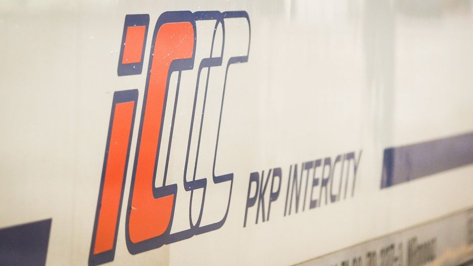 Pasażerowie mogą skorzystać z promocji PKP Intercity &#34;Poniedziałkowy odjazd&#34; na trasach z Warszawy do Białegostoku, Ełku i Suwałk.