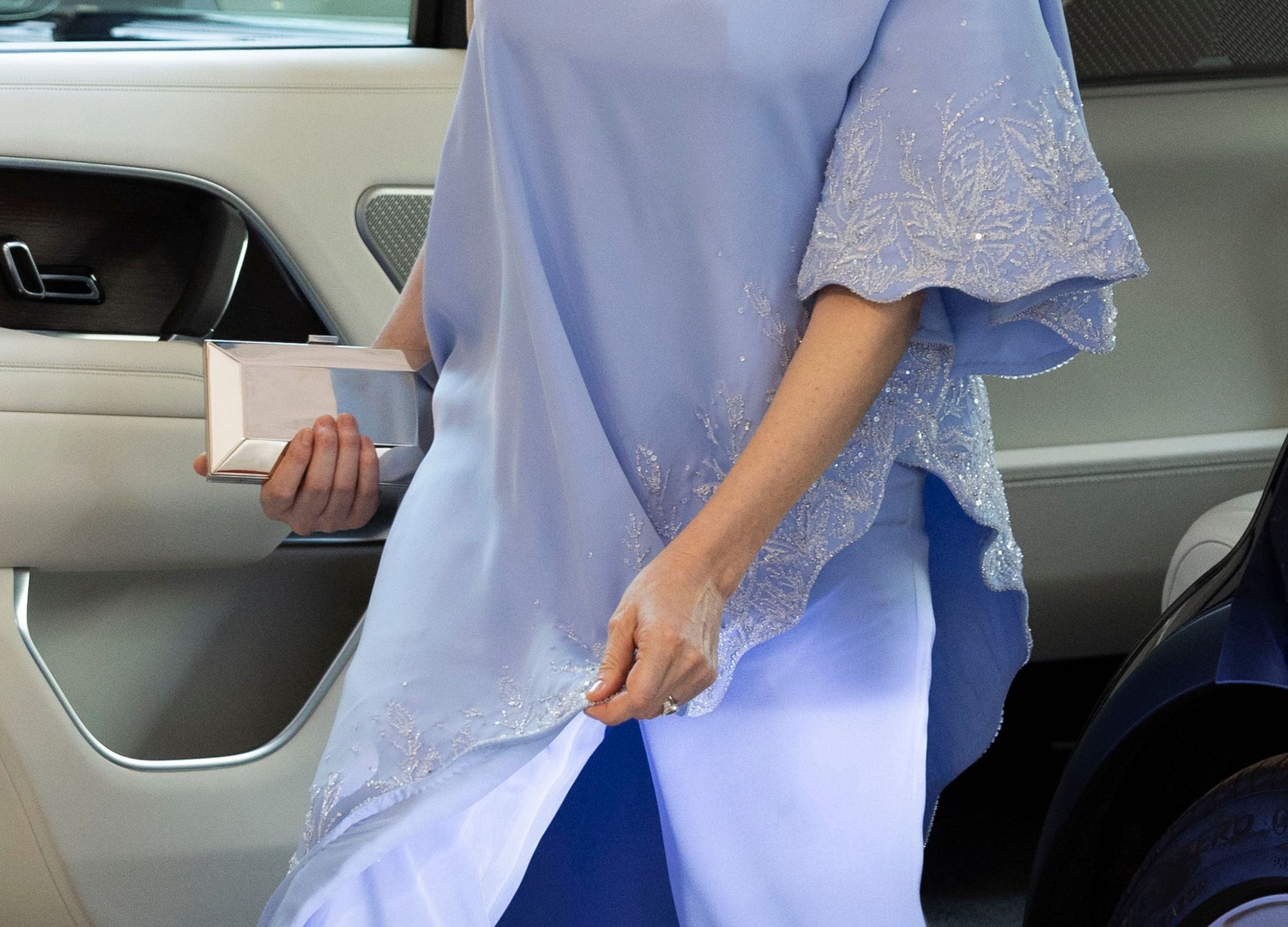 Księżna Monako w bluzce ozdobionej kamieniami szlachetnymi