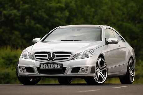 Mercedes E Coupe Brabus - szybka reakcja