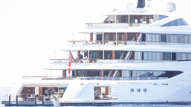 Beyonce i Jay-Z wypoczywają z dziećmi na ultraluksusowym jachcie