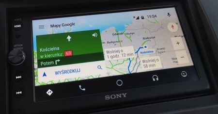 Android Auto: wielkie zmiany na lato 2019. Nowy interfejs i ciemny motyw