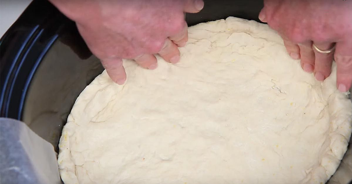 Przygotowanie pizzy nie zawsze musi wyglądać tak samo. Alternatywna metoda, która zmienia jej smak