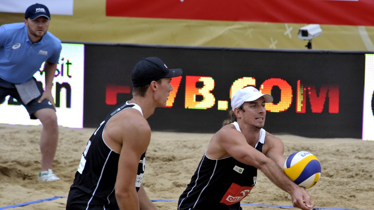 Materiały prasowe / FIVB / Mariusz Prudel i Kacper Kujawiak (Polska)