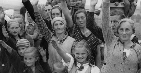 Podczas okupacji seks Polek z Niemcami był czasem jedynym sposobem na ocalenie