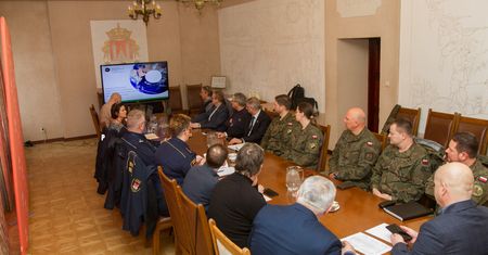 Bezpieczeństwo na Wiśle tematem posiedzenia sztabu kryzysowego w Płocku