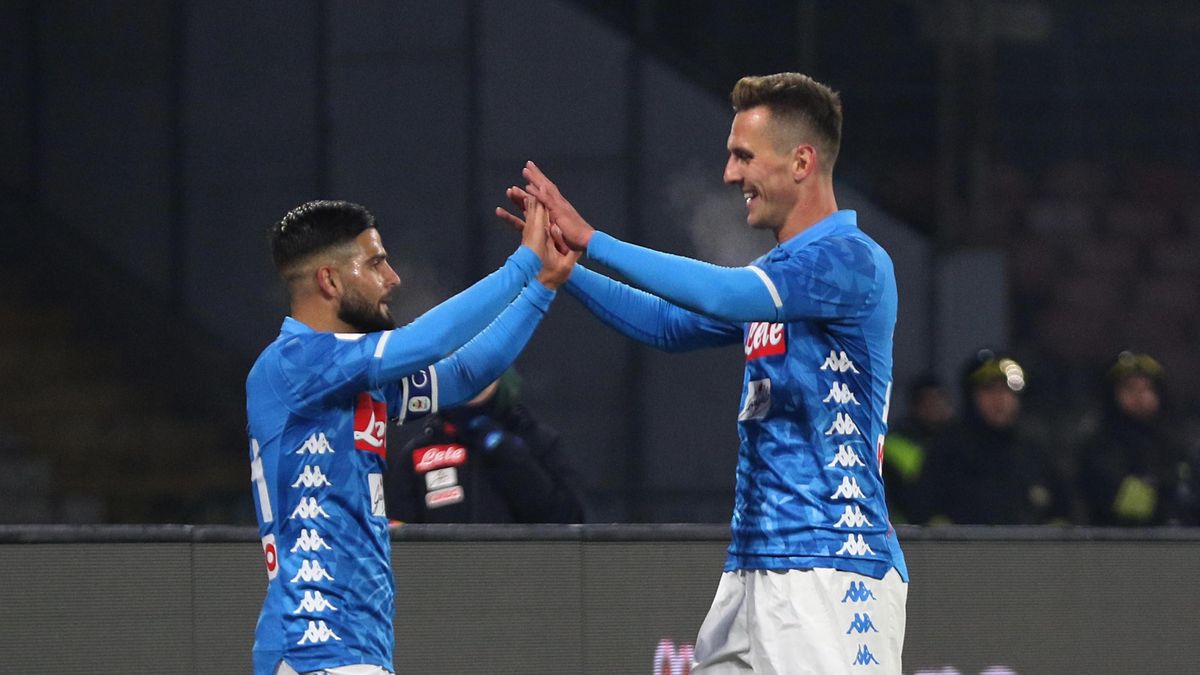 PAP/EPA / CESARE ABBATE / Na zdjęciu: Lorenzo Insigne (z lewej) i Arkadiusz Milik (z prawej)