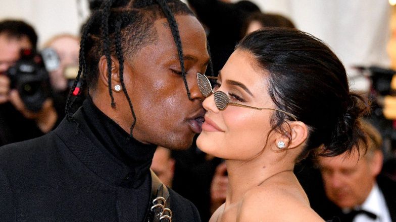 Kylie Jenner i Travis Scott wzięli SEKRETNY ŚLUB?! (FOTO)