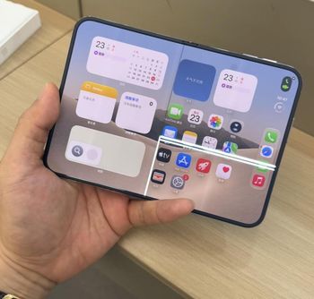 iPhone Duo "pęka" w rękach? Użytkownicy pokazali zdjęcia