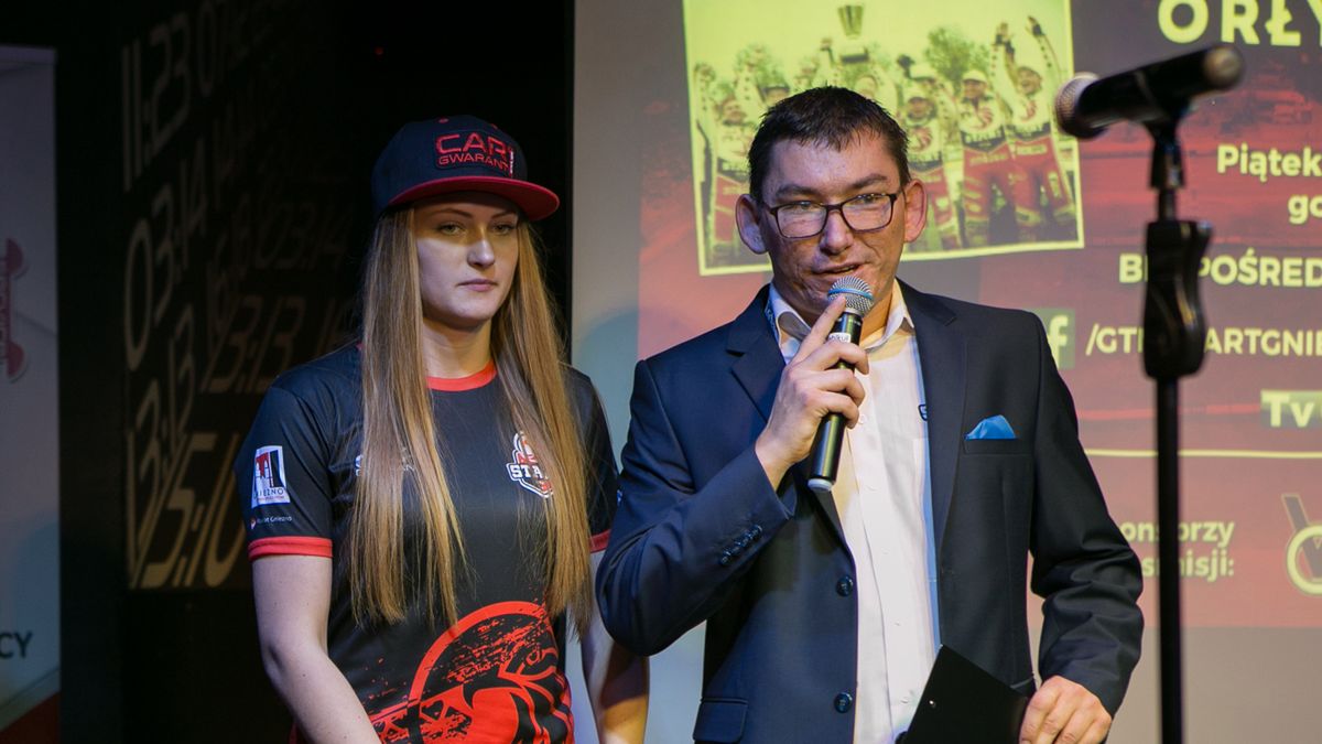 Zdjęcie okładkowe artykułu: WP SportoweFakty / Tomasz Kordys / Weronika Burlaga (z lewej) na prezentacji Startu.