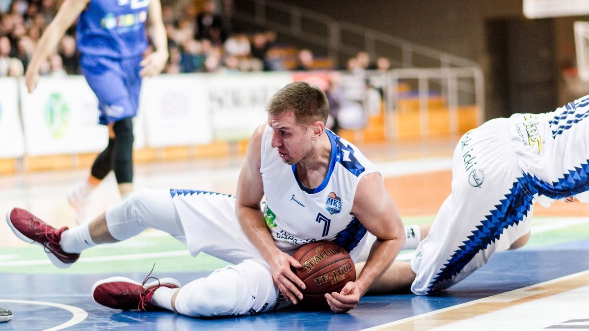 Materiały prasowe / Adrianna Antas / Michał Gabiński z poświęcenim walczy o każdą piłkę