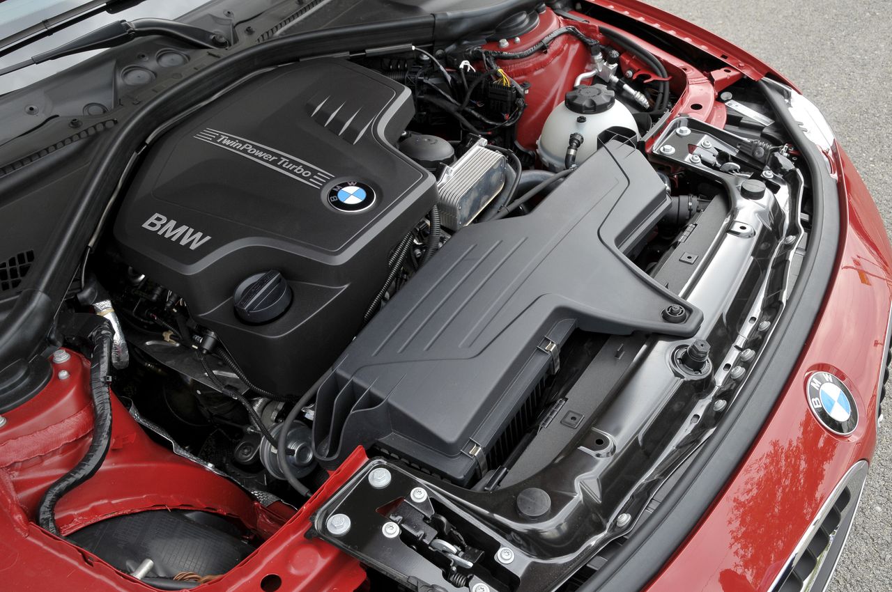 2-litre petrol engine of the 328i model