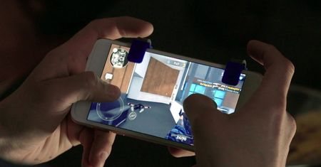 TriggerClips to polski kontroler, który ma zrewolucjonizować granie na smartfonach. Jakoś tego nie widzę...