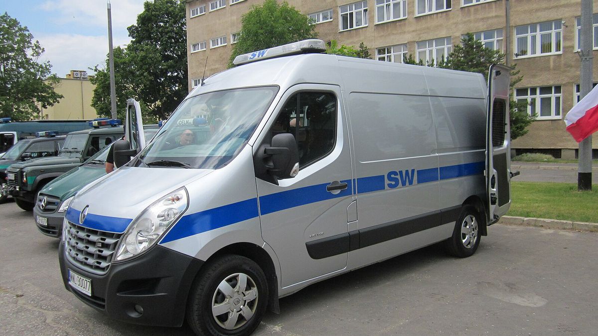 Funkcjonariusz SW nie żyje. Zmarł w szpitalu, gdzie