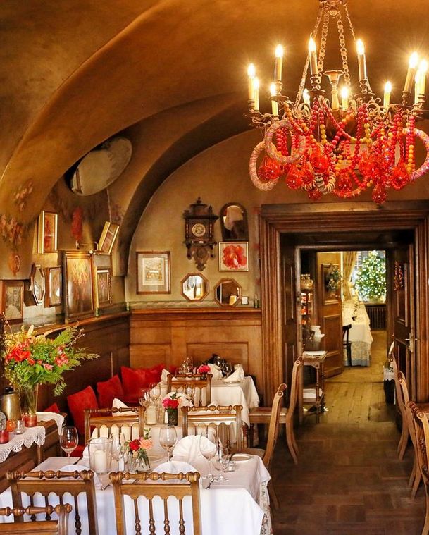 Wnętrze restauracji u Fukiera - Pyszności