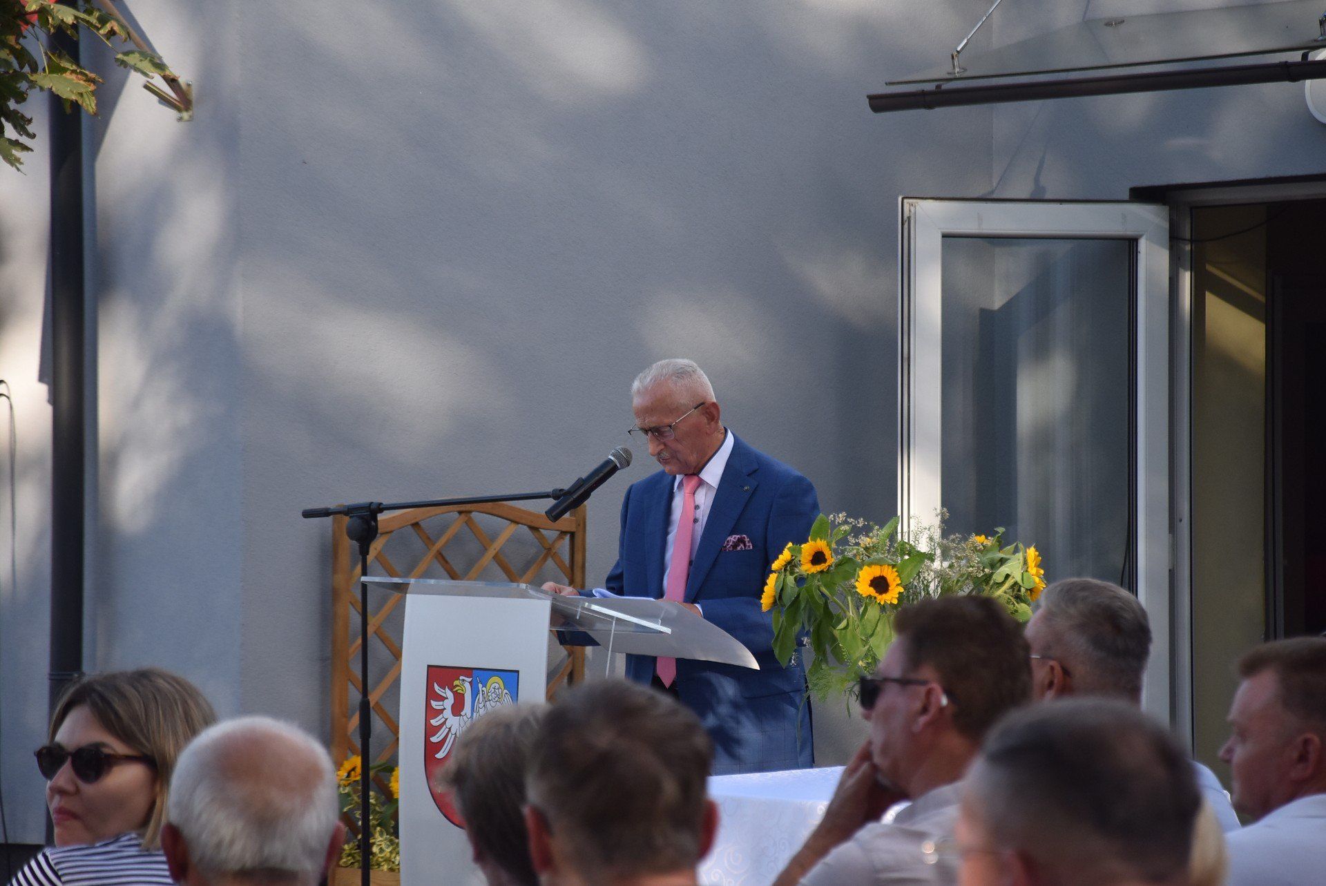 Historię wsi zebranym przybliżył Kazimierz Staroń