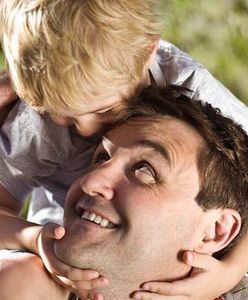 Wydajny pracownik? Ten ze smoczkiem w teczce