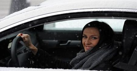 Pyrek w mercedesie. Pierwsza jazda w śniegu.