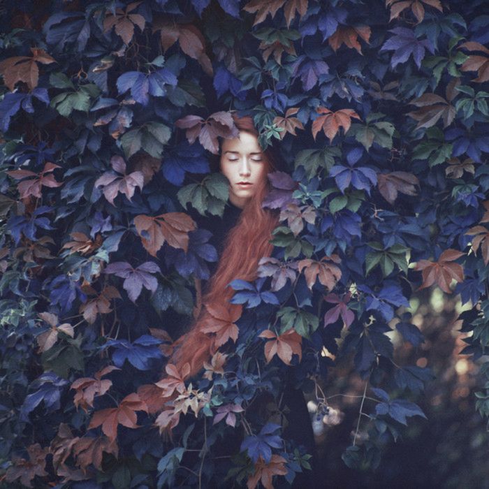 Oprisco tworzy spokojne, melancholijne portrety. W odróżnieniu od podobnych mu fotografów stroni od nowych technologii. Preferuje fotografię analogową, a pracuje z Kiev 6C Kiev 88. Można powiedzieć, że z racji używanej techniki tworzy obrazy na żywo.