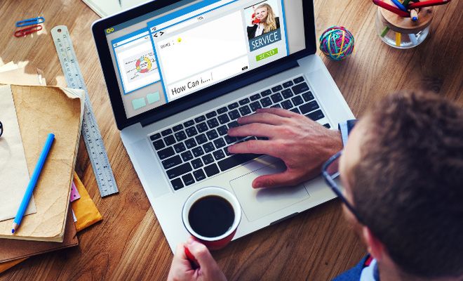 Polacy chętniej korzystają z internetu