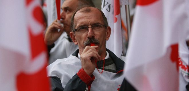 Ekonomiści o postulatach związkowych: polityczne i nieodpowiedzialne