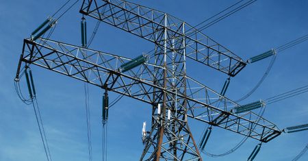 Sieci energetyczne zagrożone - wirus odbierze nam prąd?