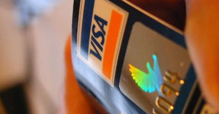 VISA: dwie nowe mobilne usługi płatności
