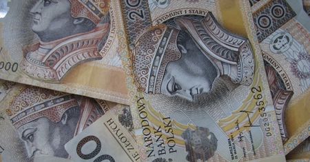 Pracownica banku wyłudziła ok. 1,3 mln zł