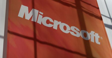 Atak cyberprzestępców na użytkowników usług Microsoftu