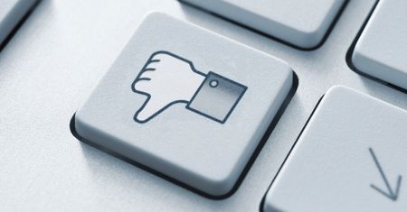 Porywają konta na Facebooku i wyłudzają pieniądze