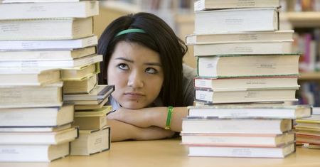 "Dyplom ukończenia studiów nie daje gwarancji zatrudnienia"
