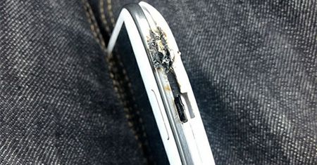 Samsung Galaxy S III to tak gorący towar, że zapala się sam